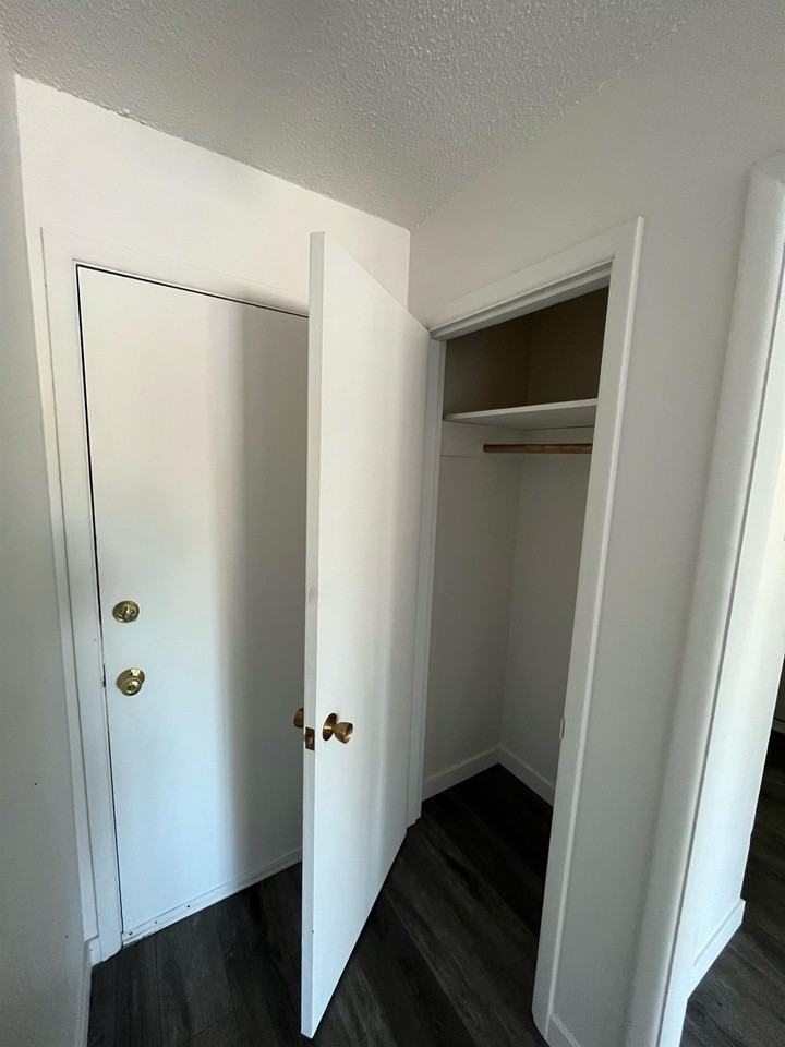 Cedar Garden Apartments 4500, 4507, 4512, 4519 Cannon Ave., Klamath