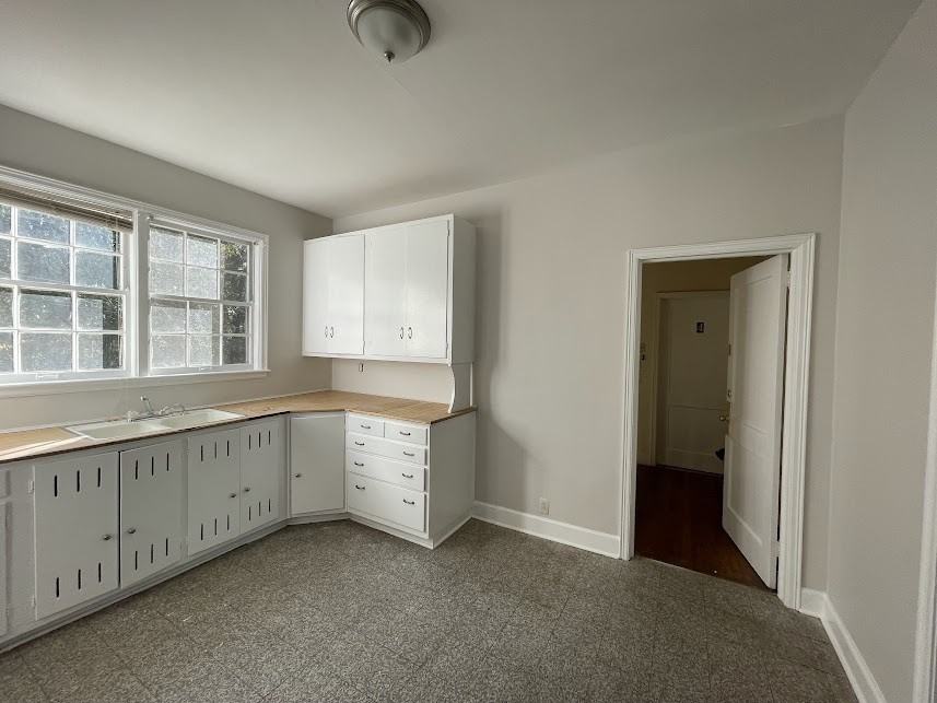 601-3 South Congress Street - Photo 2 of 3