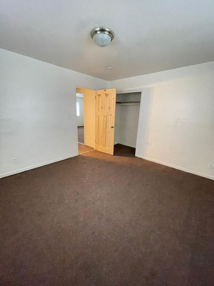 8746 W Carmen Ave #2 - Photo 5 of 8