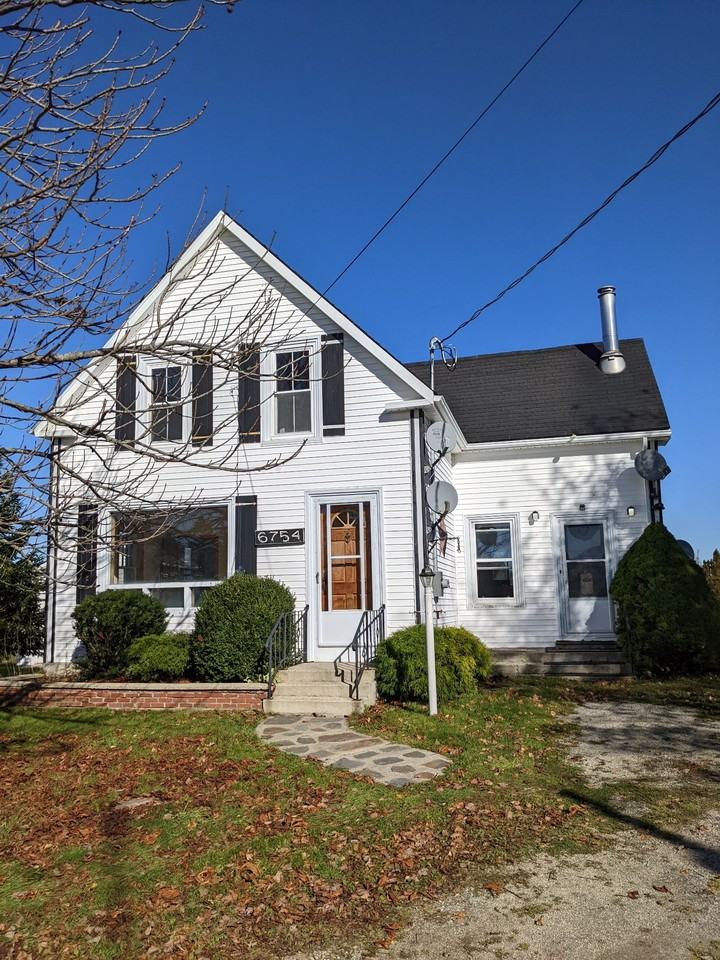 6754 Highway 3 #1 - Photo 2 of 4