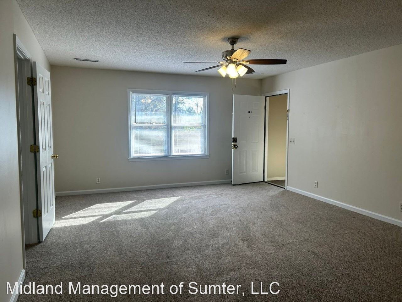 Hackberry Apartments - Photo 2 of 15