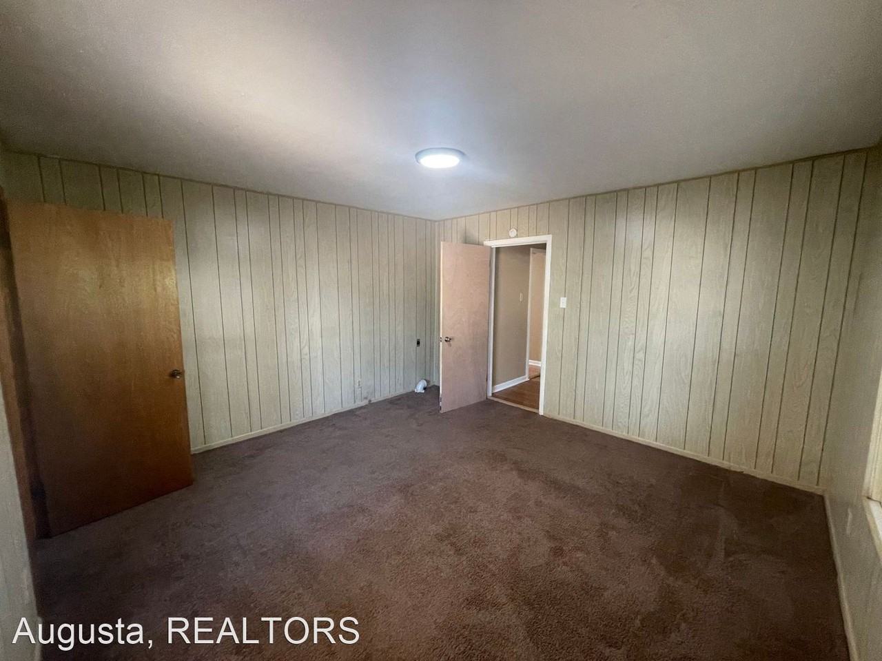3325 Russell Ave - Photo 2 of 13