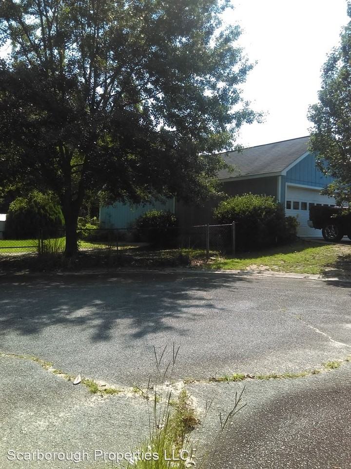 420 Allen Dr - Photo 2 of 10
