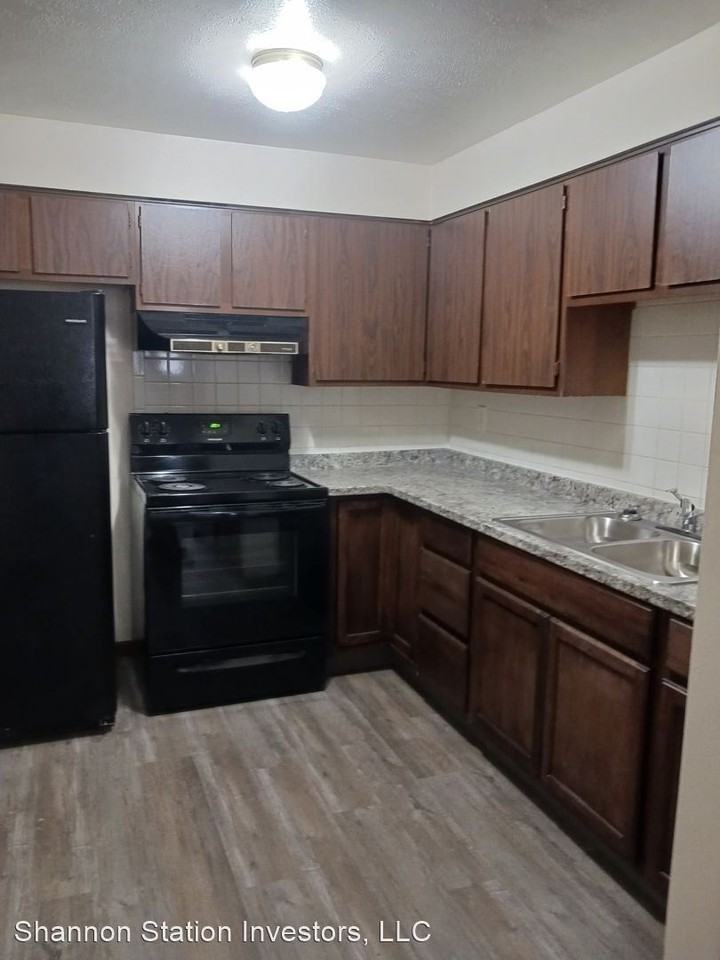 945 Welsh Drive - Photo 3 of 5