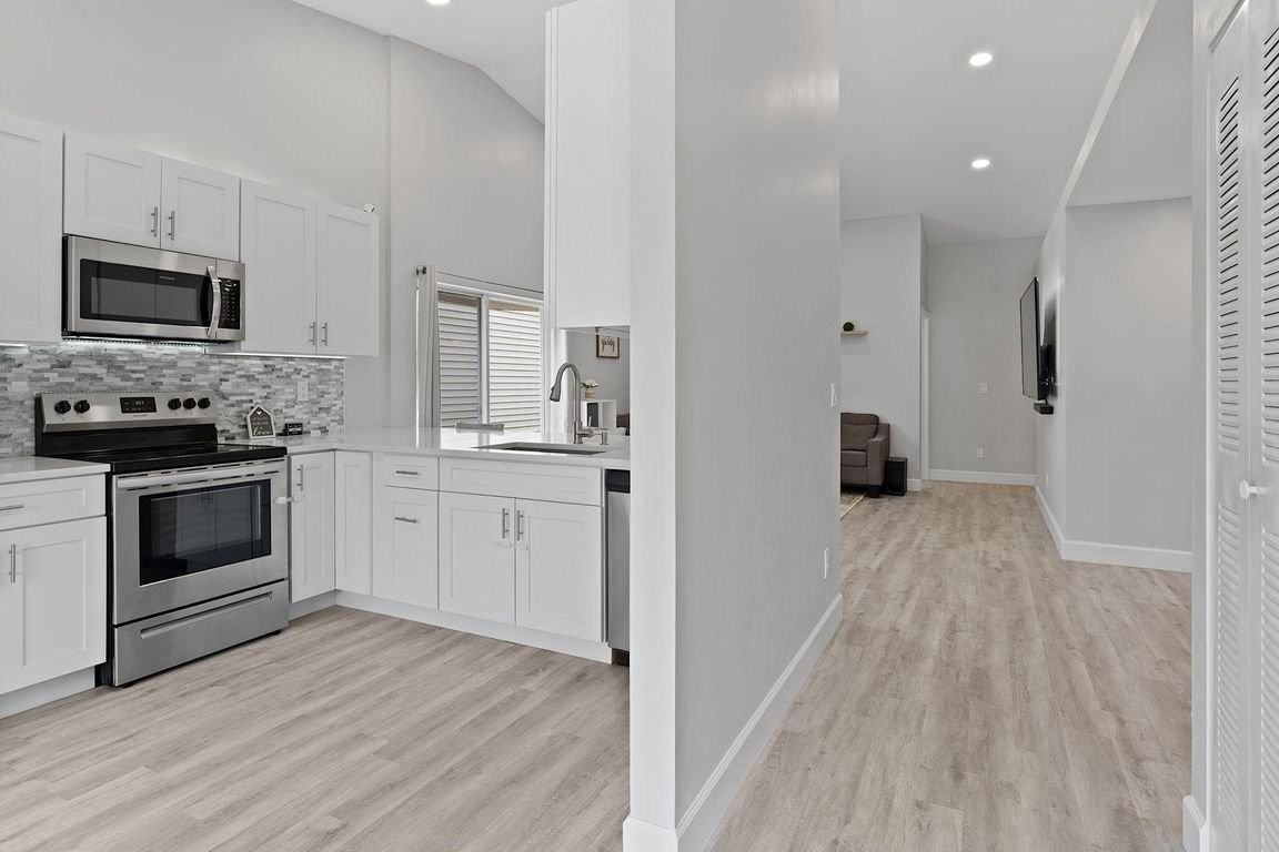 12 Paxford Ln - Photo 2 of 8