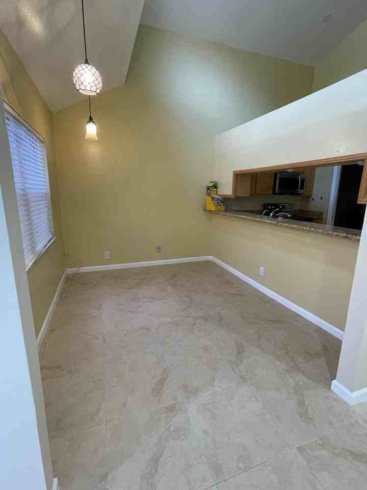 7420 Champagne Pl - Photo 3 of 8