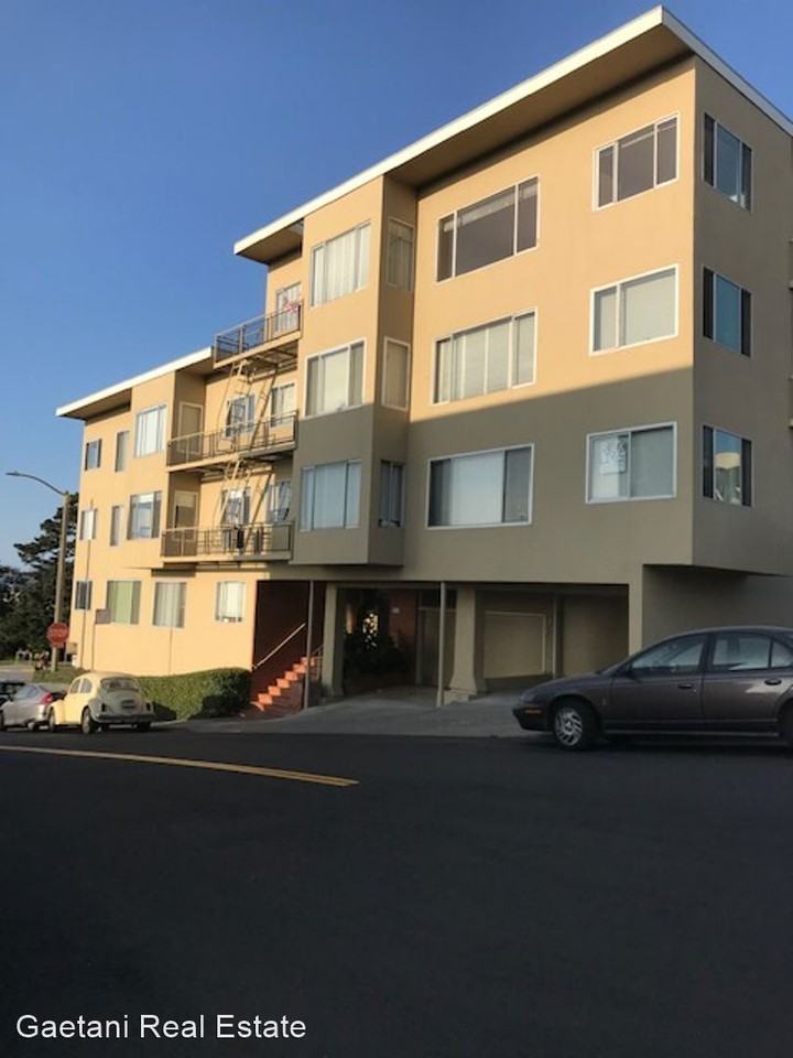 600 Laurel Street (388r) - Photo 2 of 19