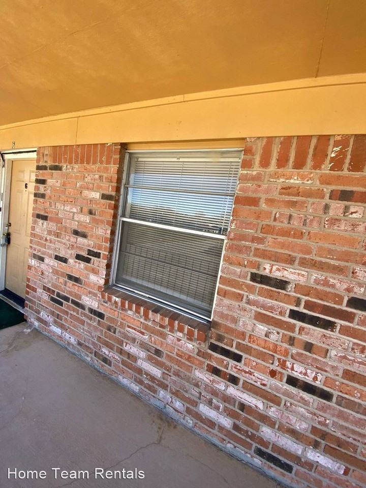 307 Sunset Lane - Photo 2 of 9