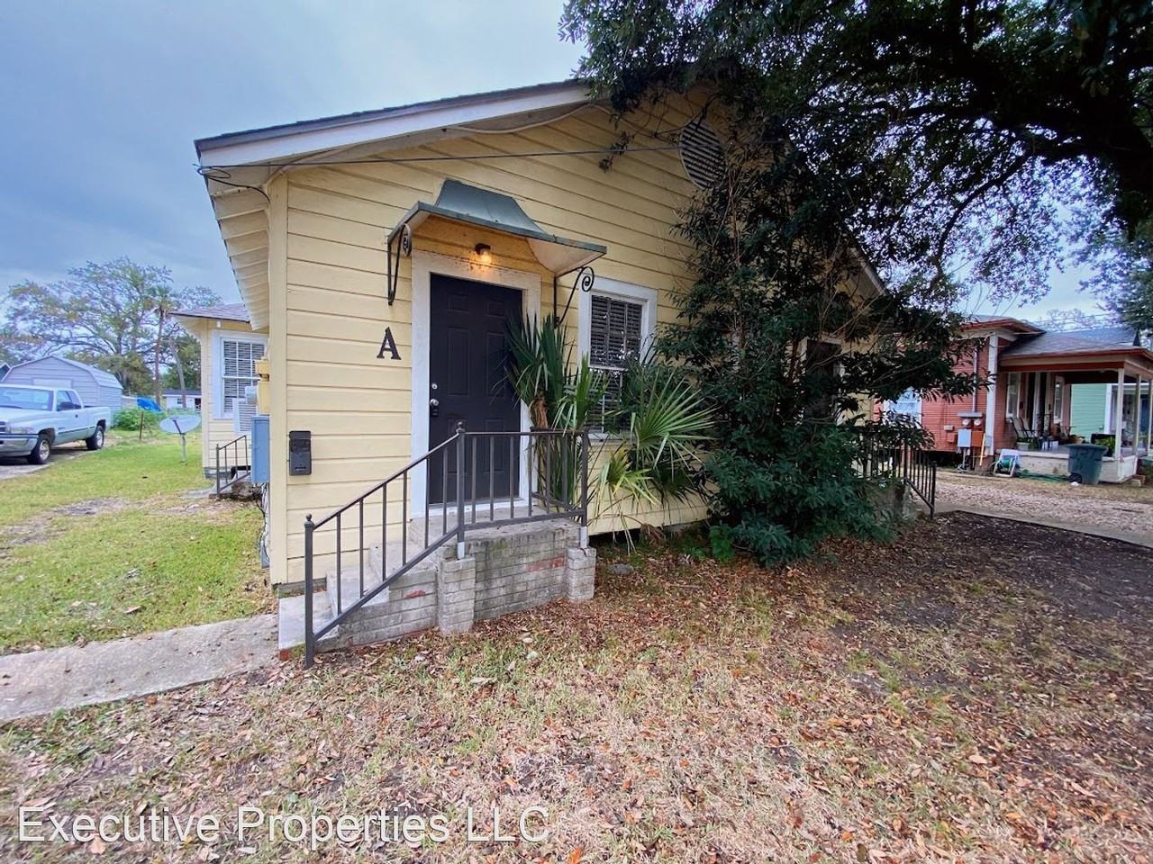 A-B 709 Pryce Street - Photo 2 of 10