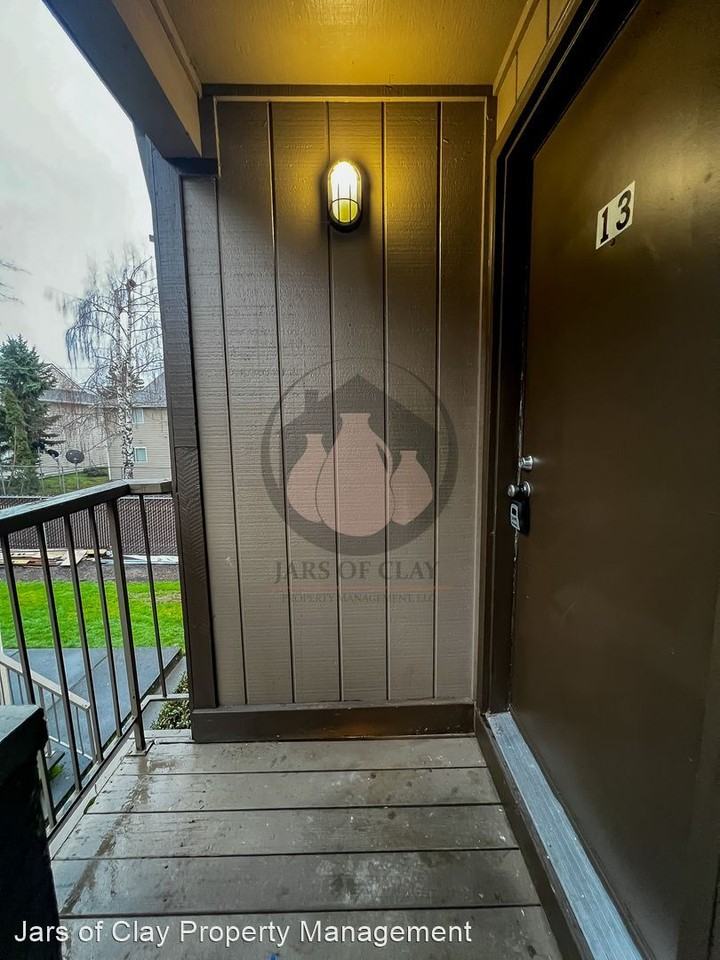 992 N 2nd St - Photo 3 of 27