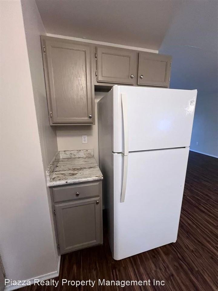 1508 N Waugh Road - Photo 2 of 16