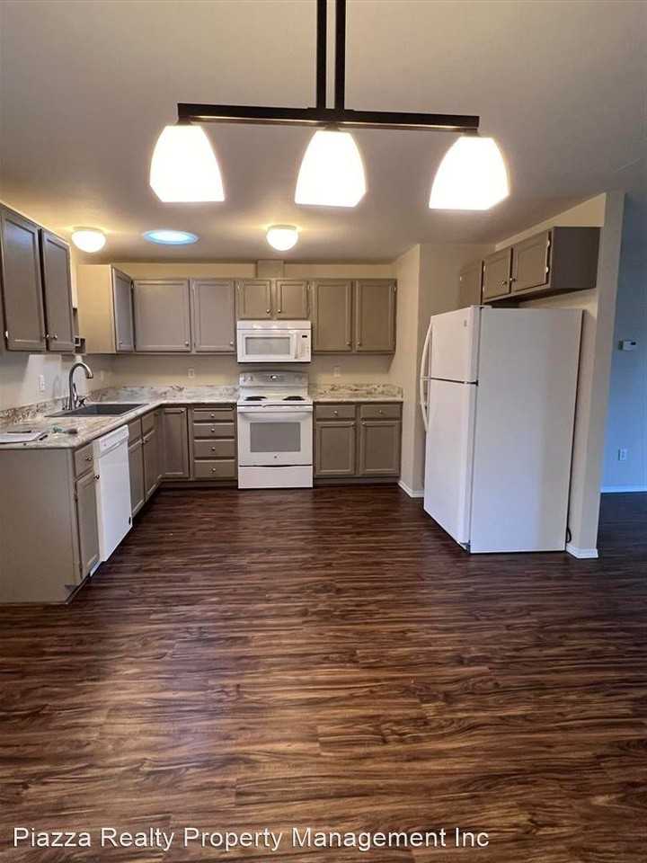 1508 N Waugh Road - Photo 3 of 16