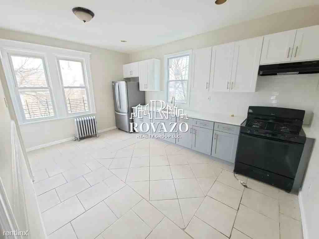 70 Lindsley Ave Apartments in Lower Vailsburg, Newark, NJ 07106 Zumper