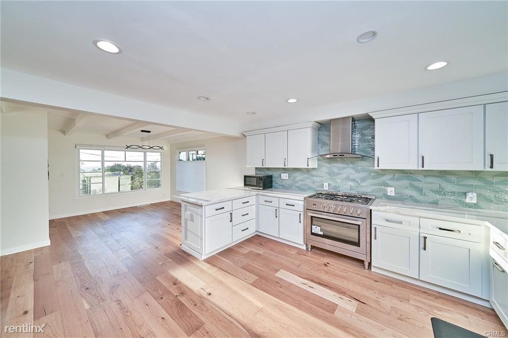 2549 Via Carrillo - Photo 2 of 23
