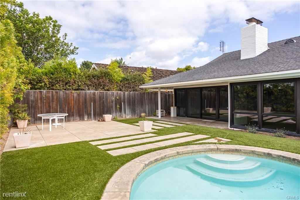 1621 Anita Ln - Photo 3 of 27