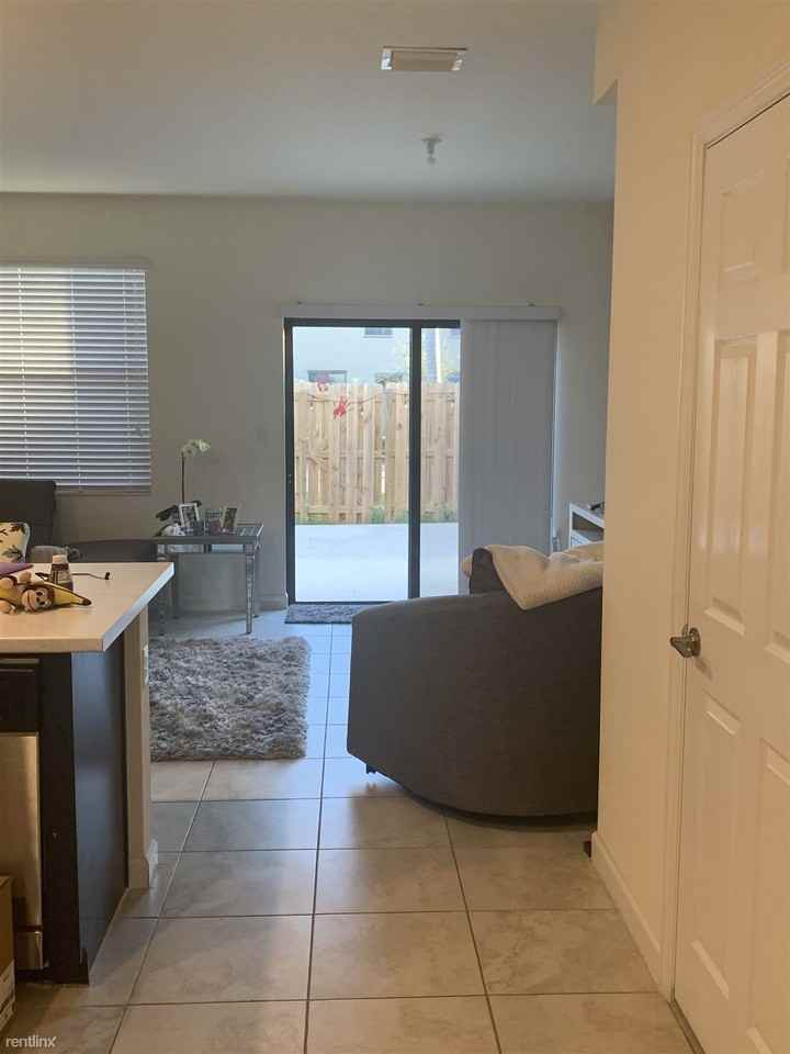 11416 Sw 250th St - Photo 3 of 14