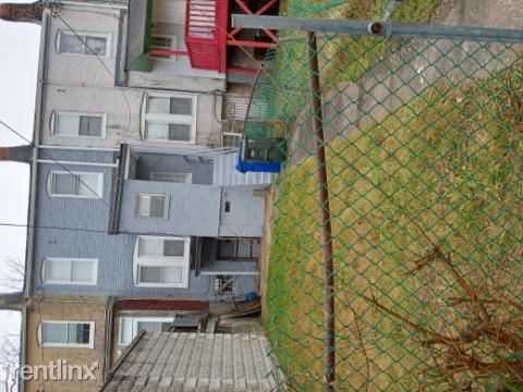 3702 Hayward Ave - Photo 2 of 16