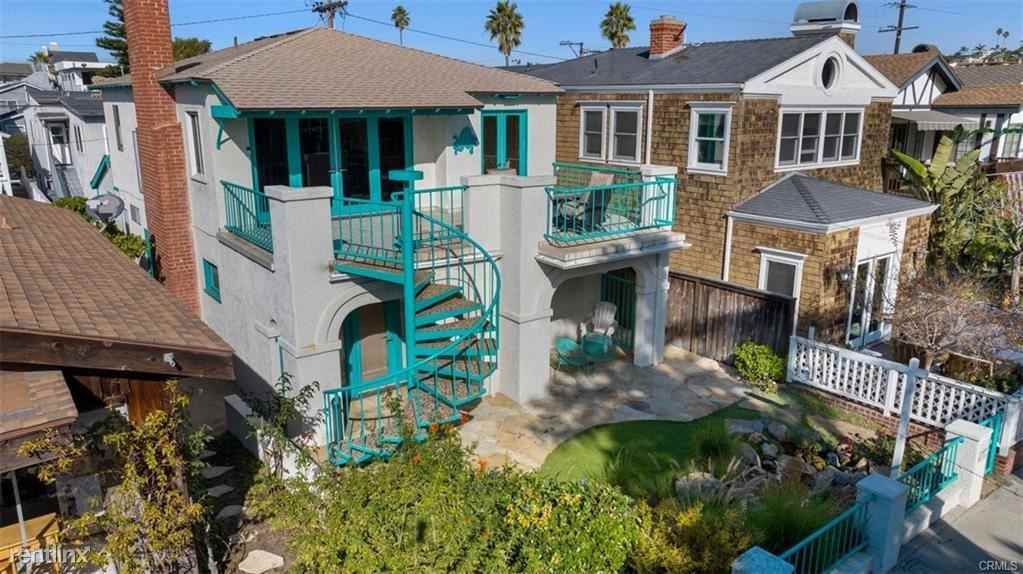 335 31st St - Photo 3 of 25