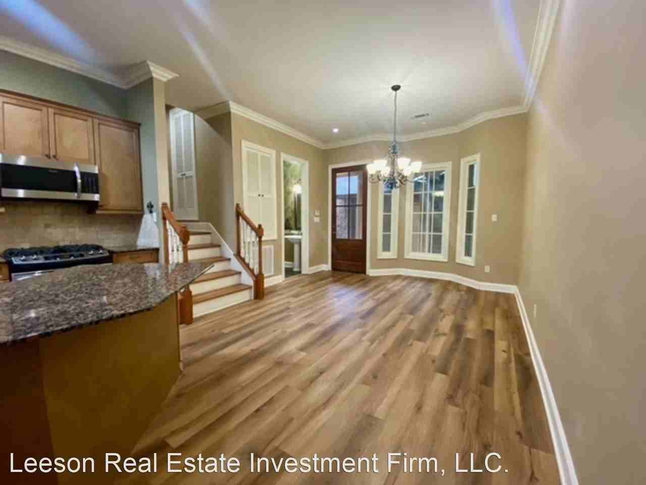 1040 Sunshine Ln - Photo 3 of 13