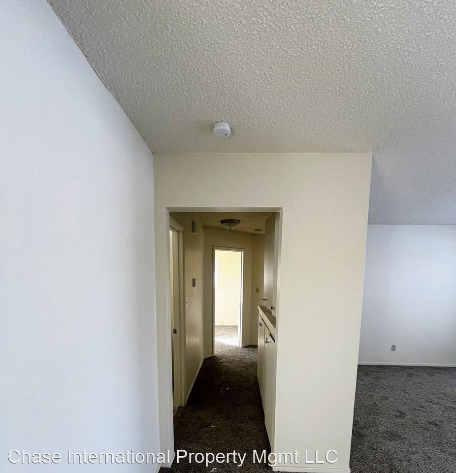 1205 GILLMAN - Photo 3 of 8