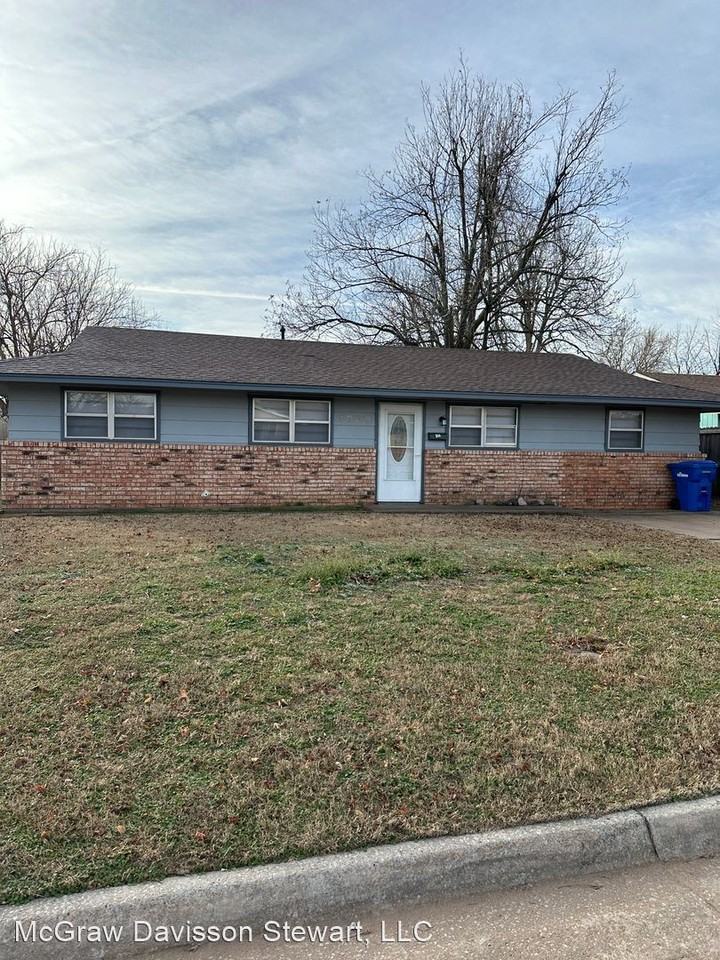 3309 Brooks Dr - Photo 2 of 18