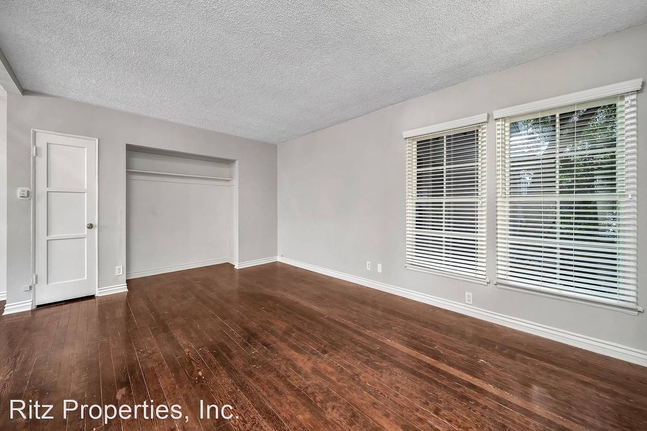 1350-1354 Havenhurst Dr. - Photo 3 of 10