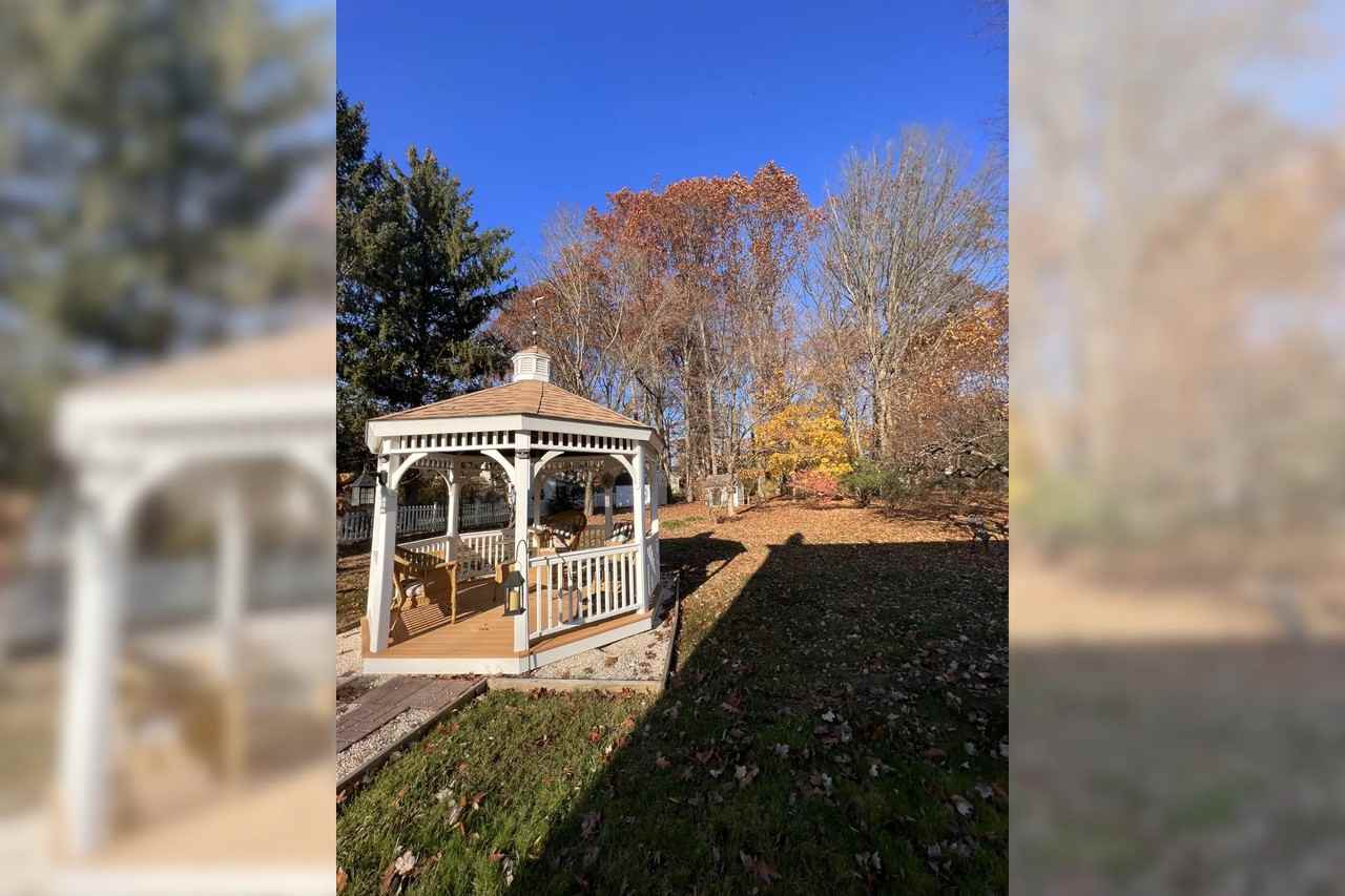 35 Brooktree Rd - Photo 2 of 23