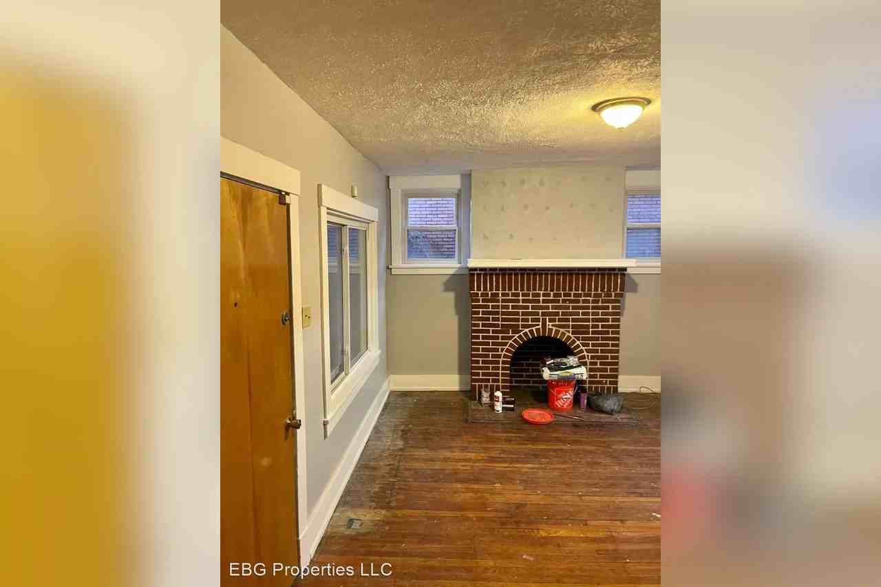 3102 Bergman St - Photo 3 of 21