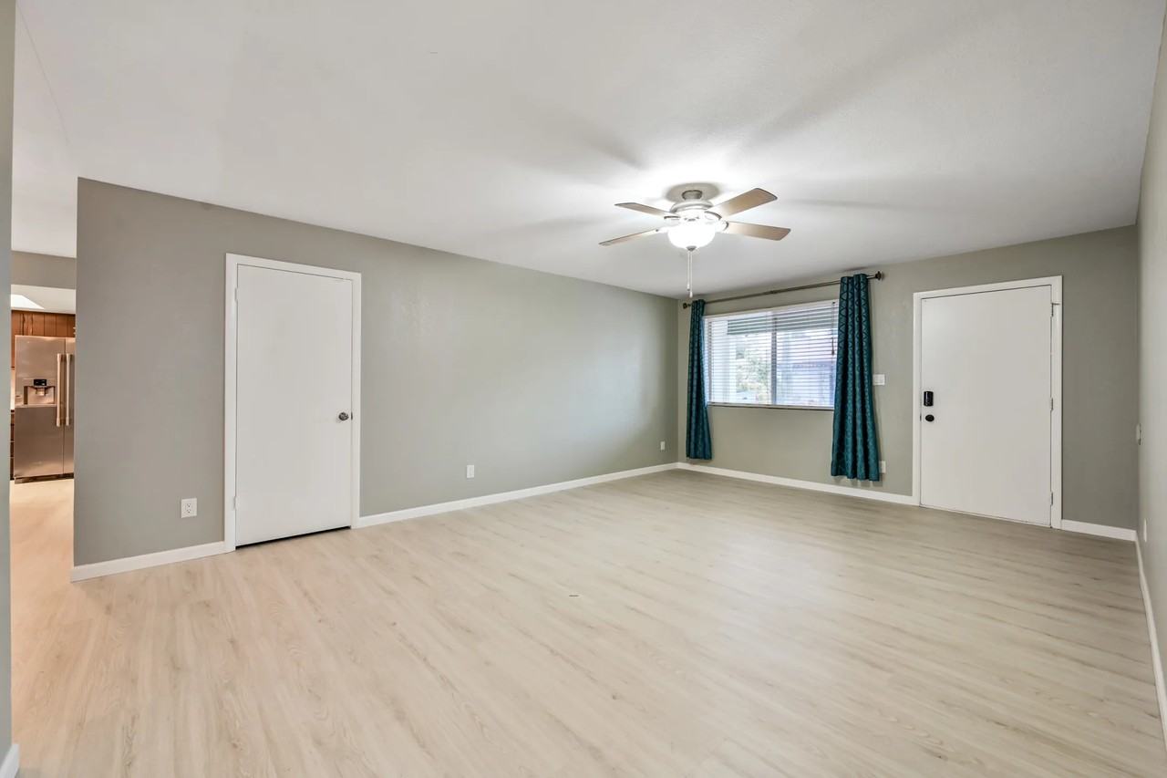 4410 W Cathy Cir - Photo 3 of 23