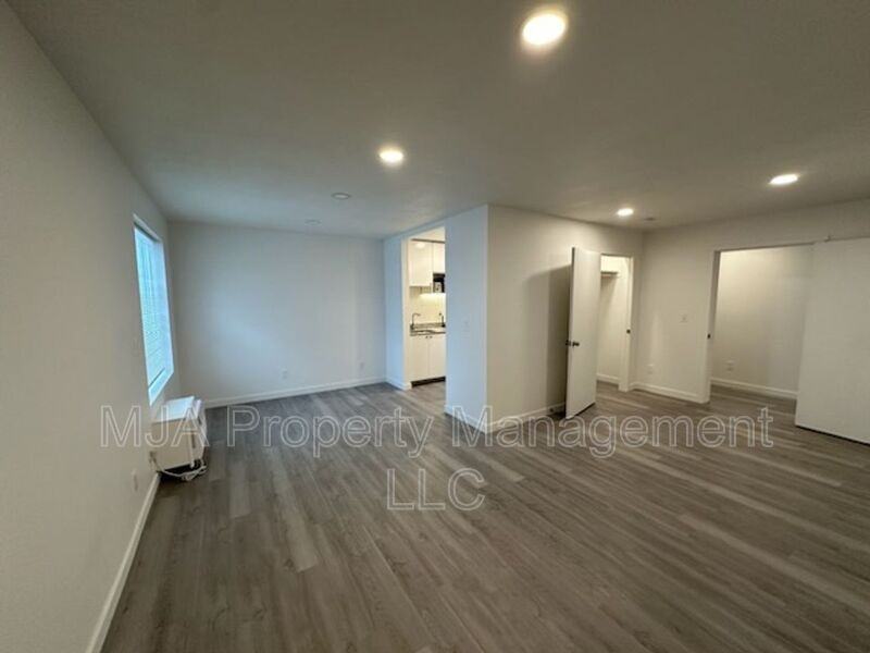 500 E Fort Union Blvd #500B1 - Photo 3 of 25