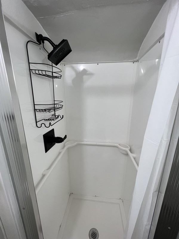 1610 Pebrican Ave - Photo 6 of 10