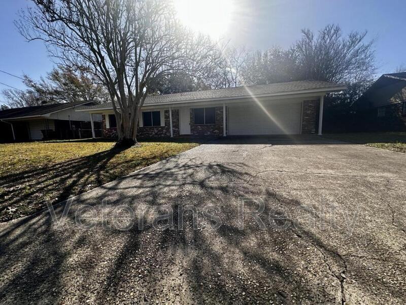 2069 Trailwood Dr - Photo 2 of 21