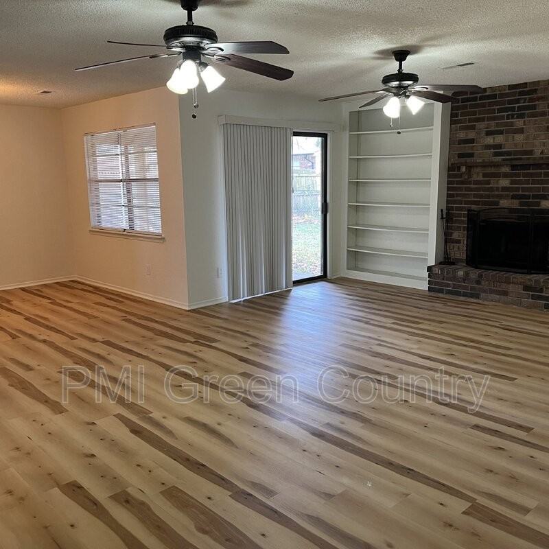 1917 S Nogales Ave - Photo 3 of 19