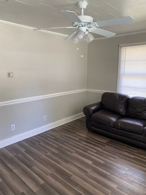 1321 W Monroe St - Photo 3 of 7