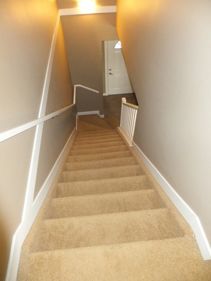 101 Sandstone Estate - Photo 7 of 22