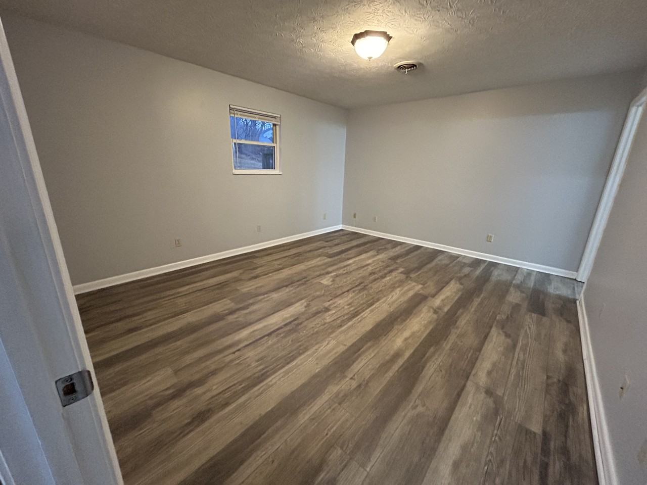 1001 Kiser Blvd - Photo 2 of 10