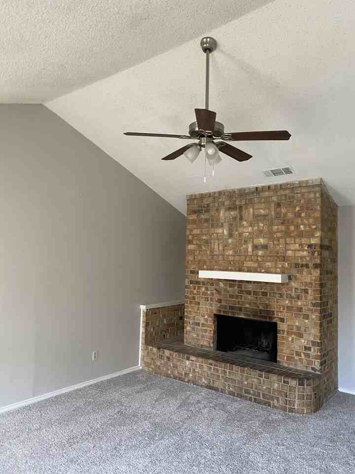 2617 Arcady Cir - Photo 2 of 8