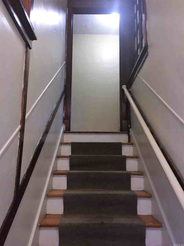 2216 S Izard St - Photo 4 of 15