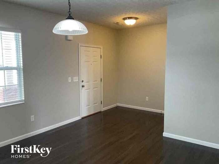 1850 Greentree Meadows Dr - Photo 2 of 11