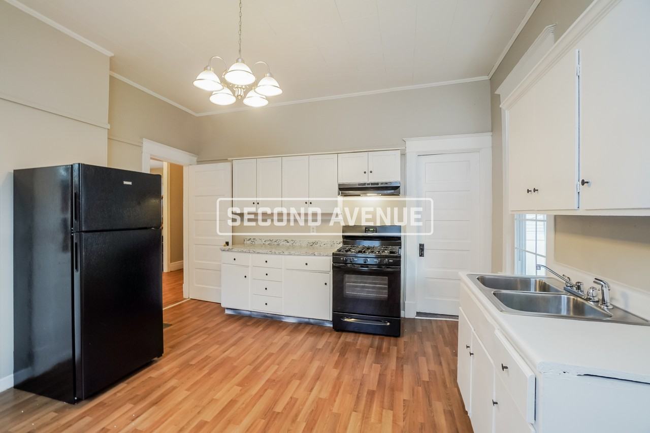 1826 Osage Ave - Photo 3 of 12
