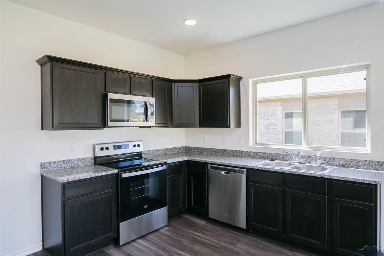 1142 Mission Creek Dr - Photo 4 of 17