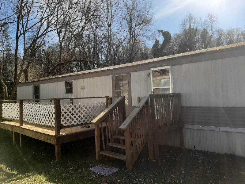 463 10th St Sw - Photo 3 of 4