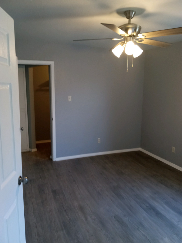 100 Bosque St #F - Photo 2 of 17