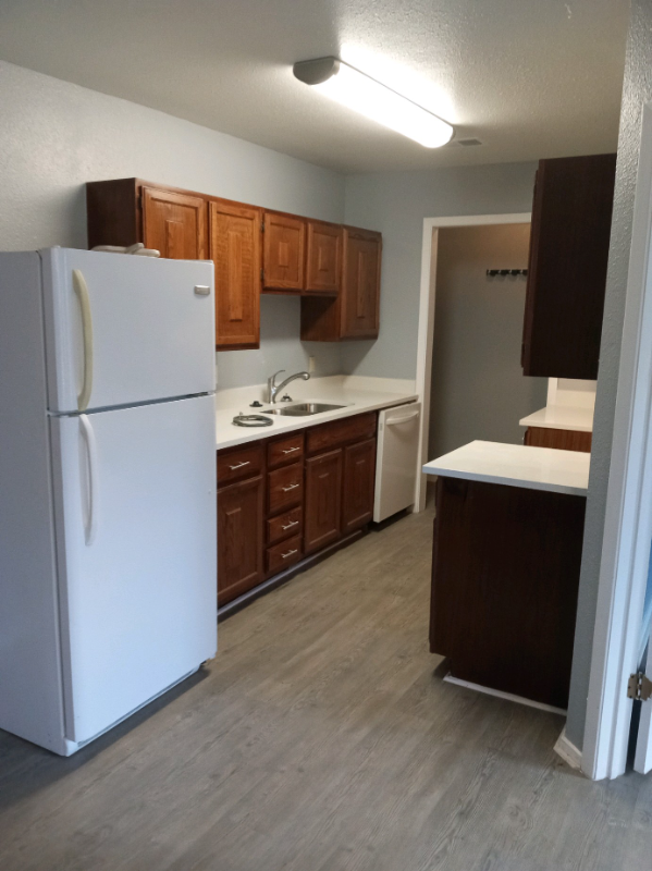 100 Bosque St #F - Photo 3 of 17