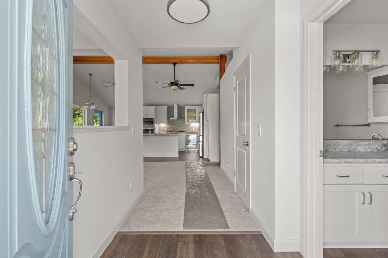 133 Badger St - Photo 3 of 11