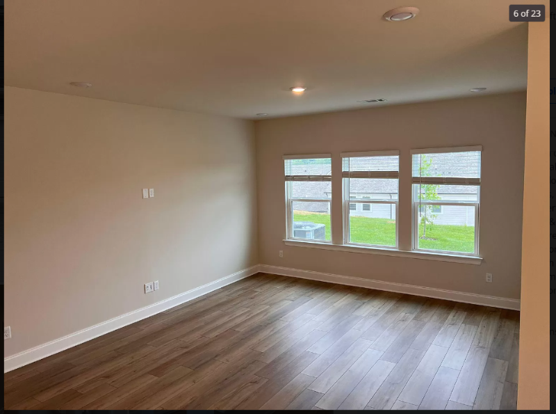 1310 Tulip Ct - Photo 6 of 23