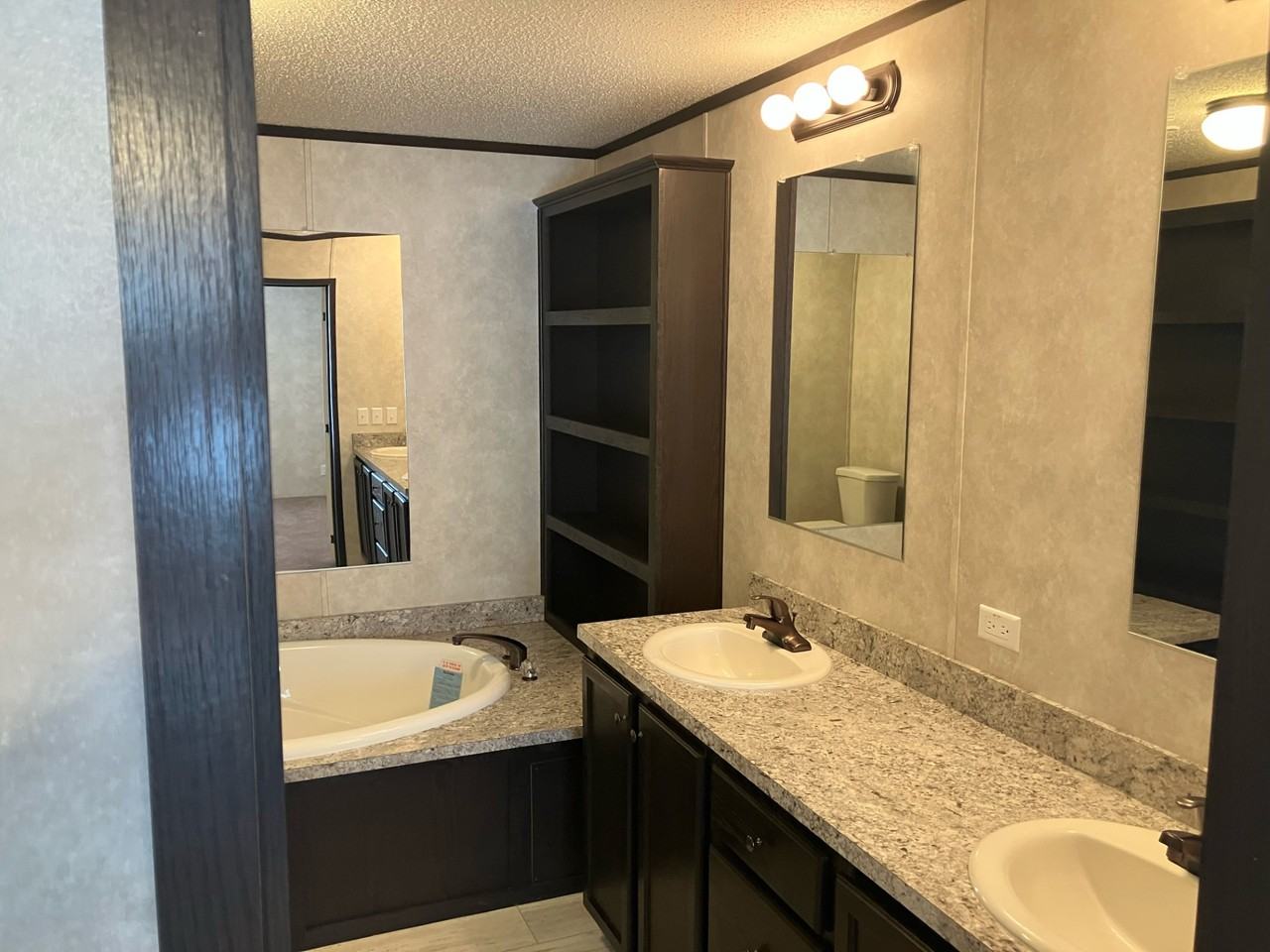 3390 Marigold Road - Photo 3 of 3