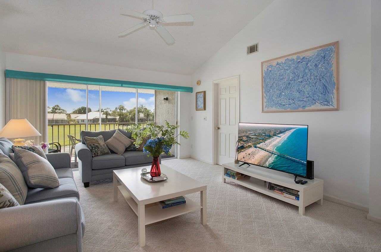 760 Augusta Blvd #D202 - Photo 3 of 23