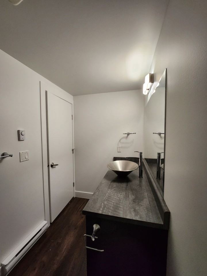 430 5th St #E101 - Photo 7 of 16