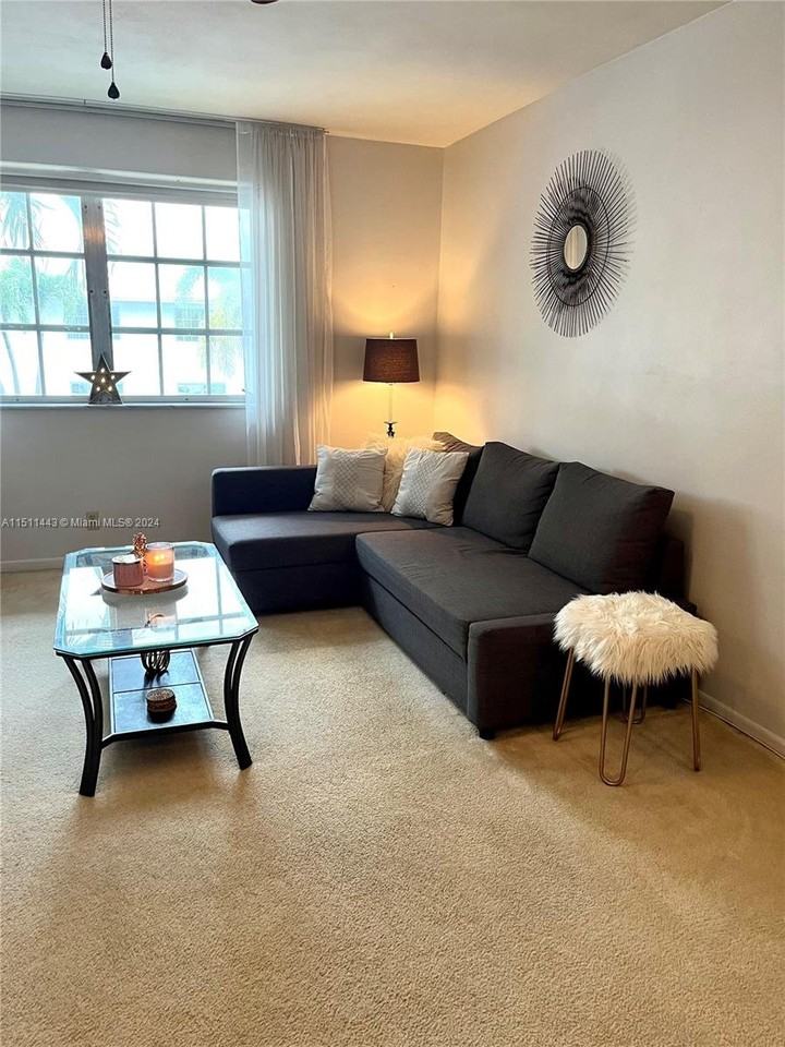1821 Ne 62nd St #327 - Photo 2 of 8
